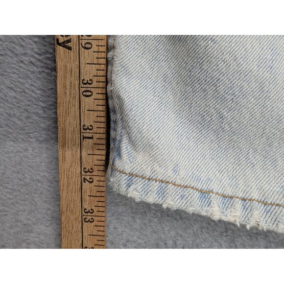 Vintage Levis 560 Jeans Mens 33x32 Light Wash Distressed Tapered Leg USA 90s Y2K - Picture 9 of 16